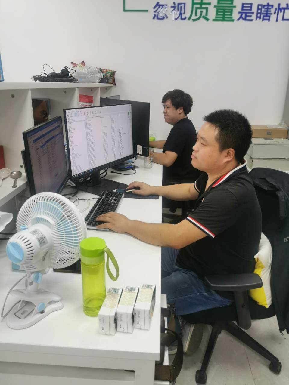 【国庆坚守，，，，，，，现在我在岗】必威官方首页官网人全力备战今冬供暖（二）(图4)