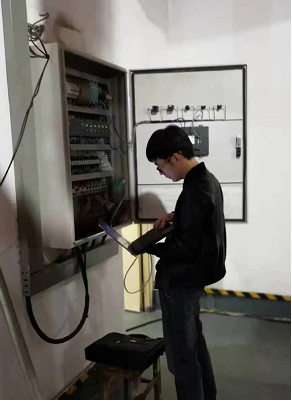 【国庆坚守，，，，，，，，现在我在岗】必威官方首页官网人全力备战今冬供暖（三）(图8)